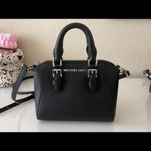 Michael Kors Crossbody like new